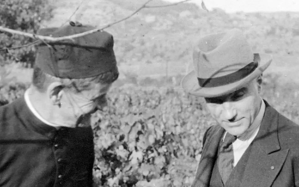 Wrzesień 1940 r. Zygmunt Lubicz-Zaleski przyjechał do Robiac (departament Gard), do tamtejszego proboszcza, wuja Marcela Malbosa. Tam znalazł schronienie Wacław Godlewski. Zaleski przekonał Godlewskiego do pomocy w tworzeniu Liceum (Stowarzyszenie Pamięć Polskiego Liceum).