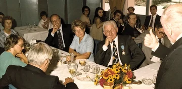 1979 r.— Ci, którzy pokochali Villard i sercem stali się Villardczykami – przemówienie Wacława Godlewskiego – wyrażają swoje uznanie dla rdzennego Villardczyka - André Ravixa, dopiero co odznaczonego Polskim Krzyżem Zasługi (Stowarzyszenie Pamięć Polskiego Liceum).
