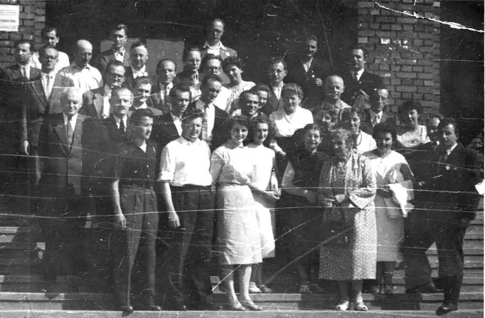 1958 r. — Pierwszy zjazd byłych uczniów i profesorów polskiego Liceum w Krakowie (Stowarzyszenie Pamięć polskiego Liceum).